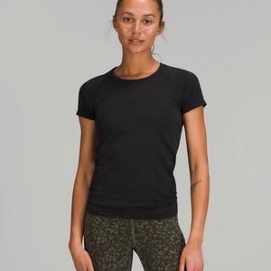 Lululemon Swiftly Tech 2.0 shirt